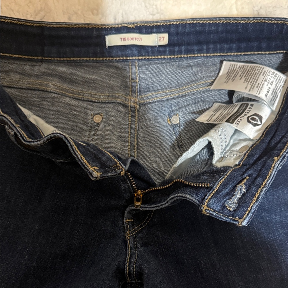 Levi's Dark Blue Women's Boot Cut Jeans - Picture 4 of 4